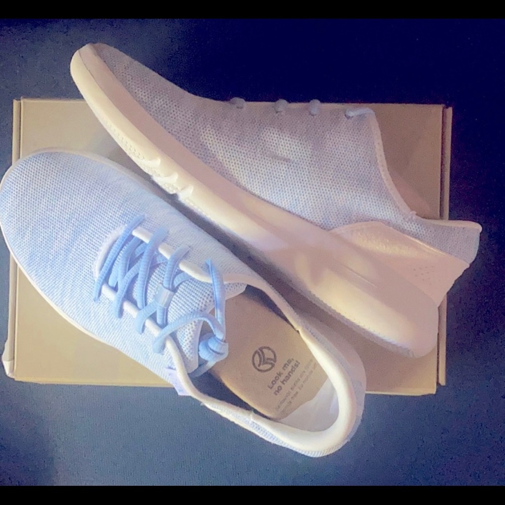 NWT Kizik Madrid Women’s sneakers